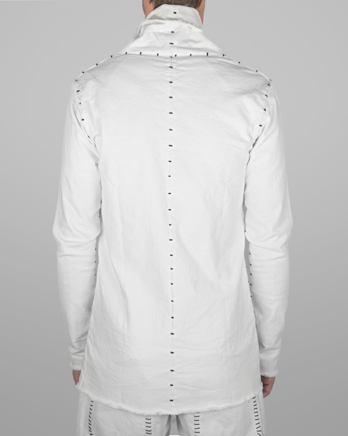 K04 - Natural white - Black stitch