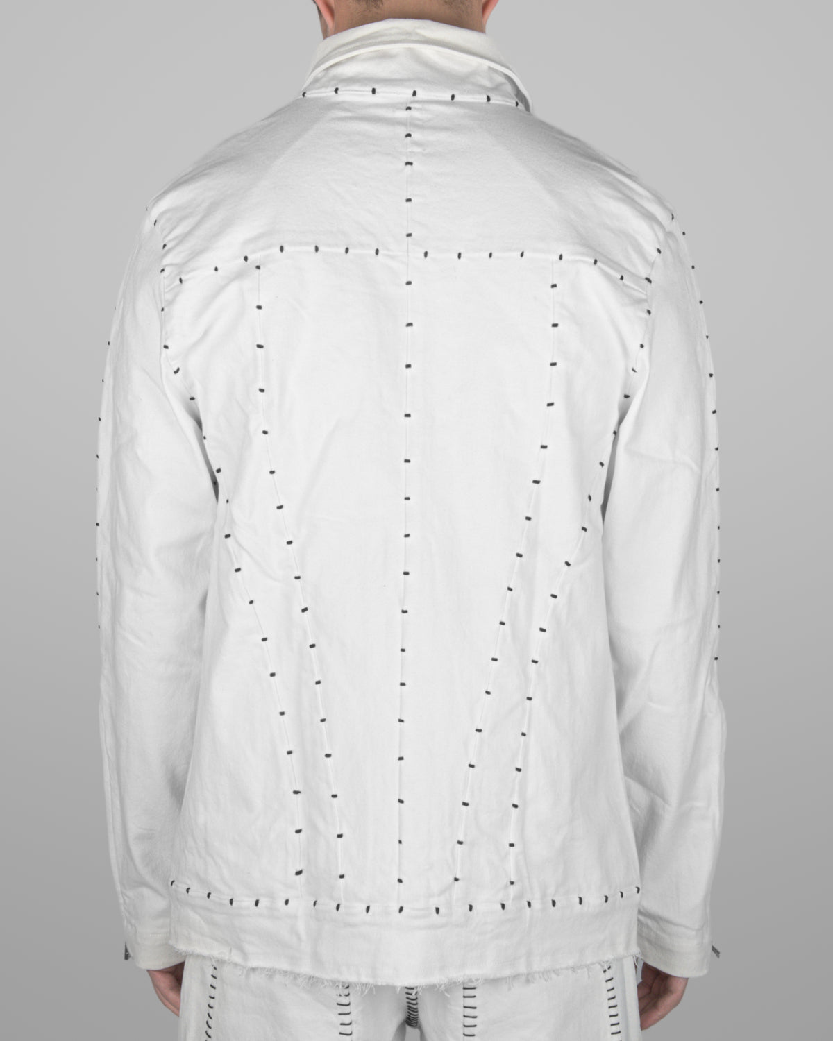 J04 - Natural white - Black stitch