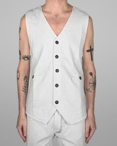 V06 - Natural white - Black stitch