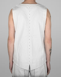 V06 - Natural white - Black stitch