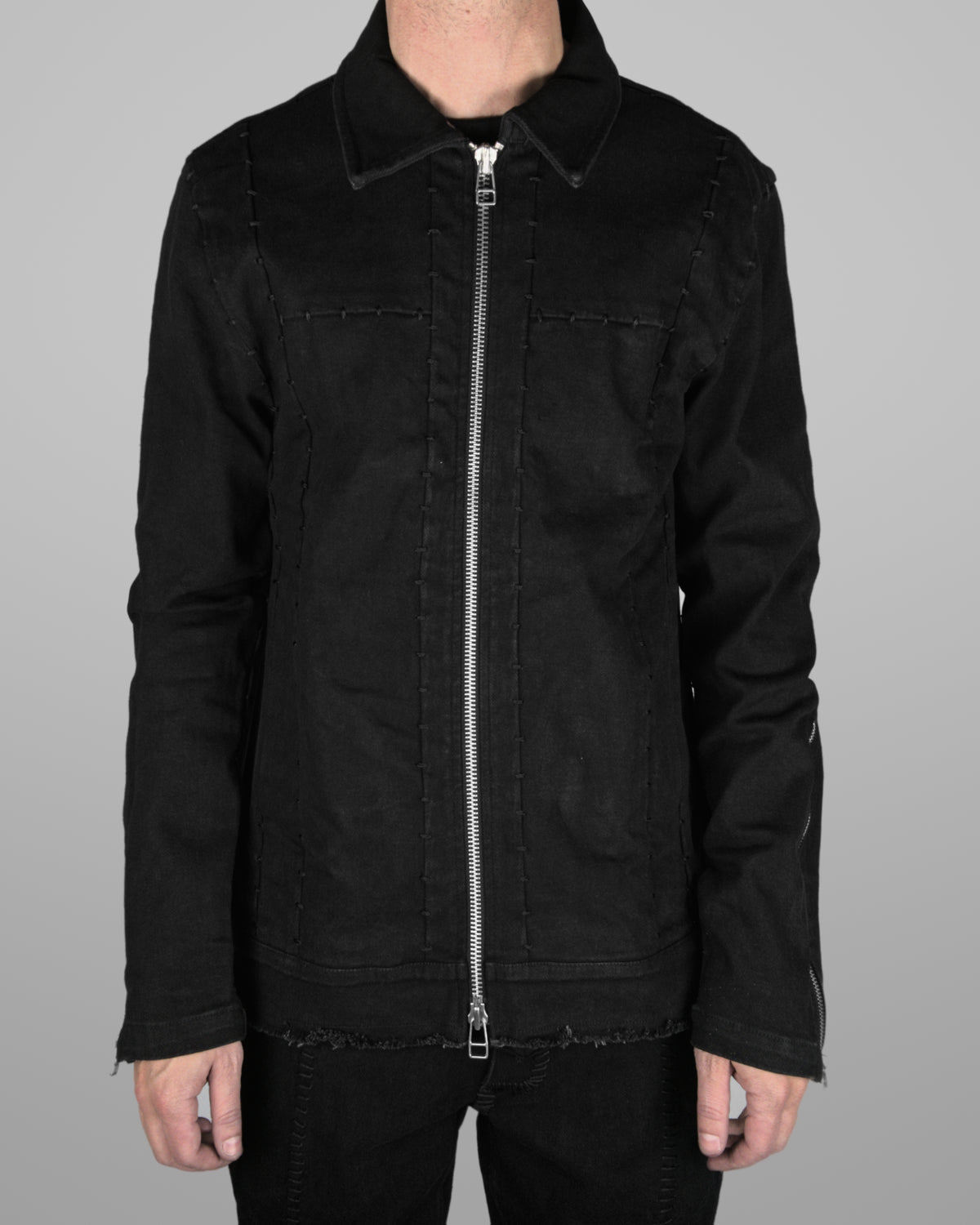 J04 - Black - Black stitch
