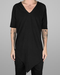 T05 V-Neck - Black