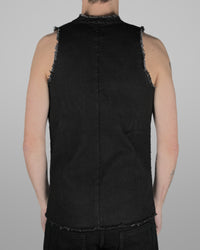 V05 - Black - Black stitch
