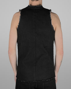 V05 - Black - Black stitch