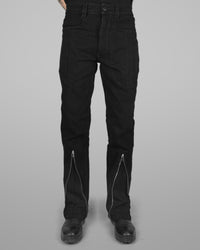 B12 - Black - Black stitch
