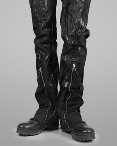 B08 - Black - Black stitch - Painted
