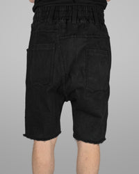 B13 - Black - Black stitch