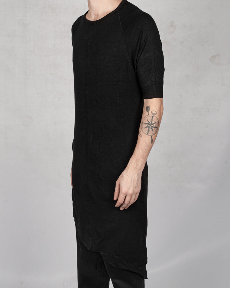 10R:son - T1003 - Asymmetric tshirt black - Stilett.com