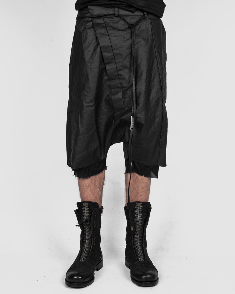Army of me - Layered linen shorts - Stilett.com