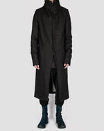 Atelier Aura - Isak zipped coat - https://stilett.com/