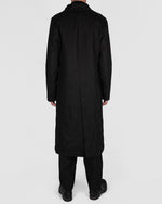 Atelier Aura - Larus long coat black linen - https://stilett.com/