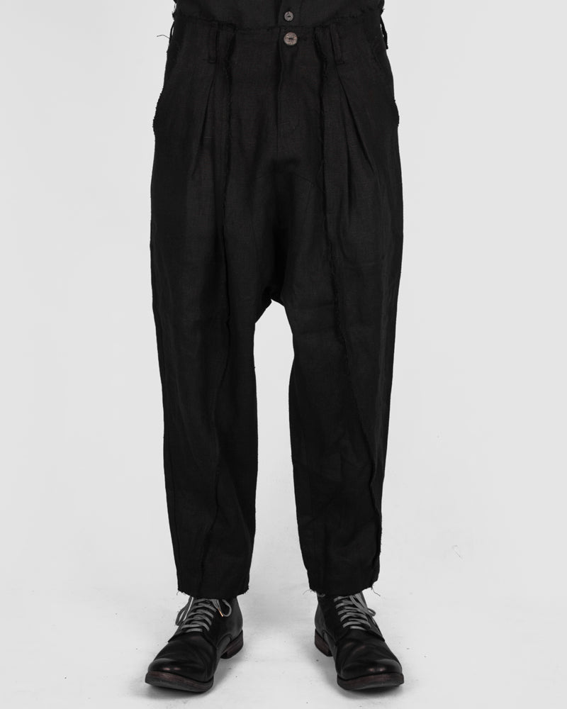 Atelier Aura - Johann deepcrotch lined trousers black - Stilett.com