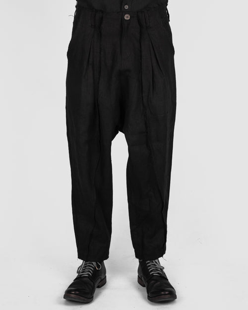 Atelier Aura - Johann deepcrotch lined trousers black - https://stilett.com/