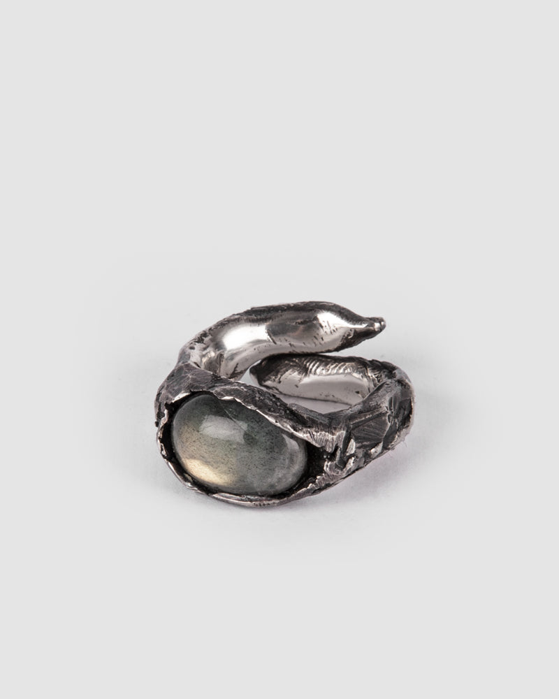 Gaspard Hex - Labradorite Ring - Stilett.com