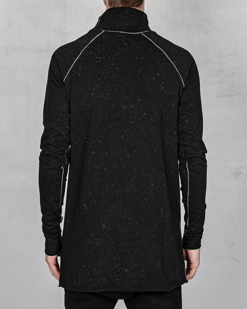 L02 - Black stained