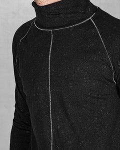 L02 - Black stained