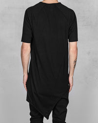 T05 - Black - Black stitch