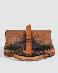 ESDE Bags - Die Frau rust - Stilett.com