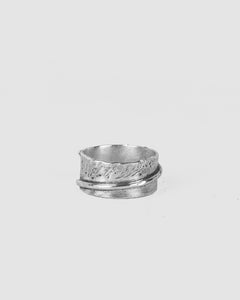 Engnell - Hammered string silver ring - Stilett.com