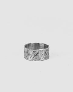 Engnell - Rugged oxidized silver ring - Stilett.com