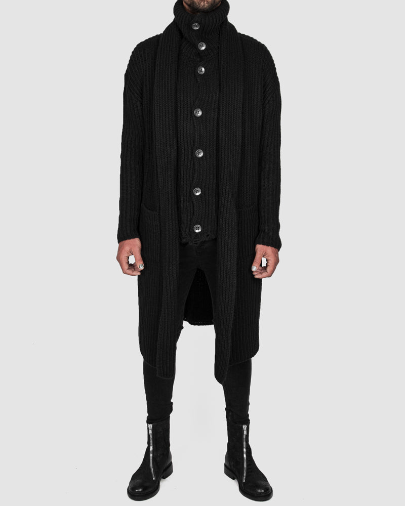 La haine inside us - Knitted long buttoned cardigan - Stilett.com