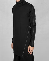 Contrast seam turtle neck shirt