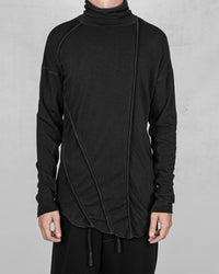 Dyed cold asymmetric oversize sweater