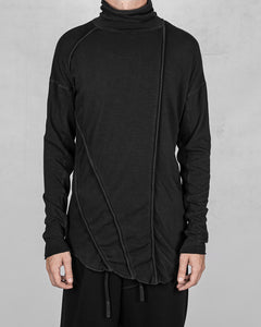 Dyed cold asymmetric oversize sweater