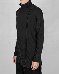Dyed cold asymmetric oversize sweater