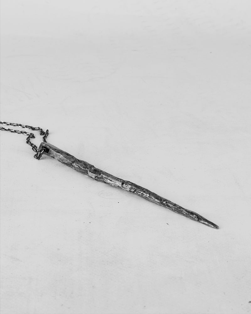 Hl spike necklace