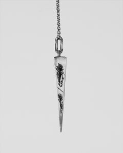 Pyramid broken necklace