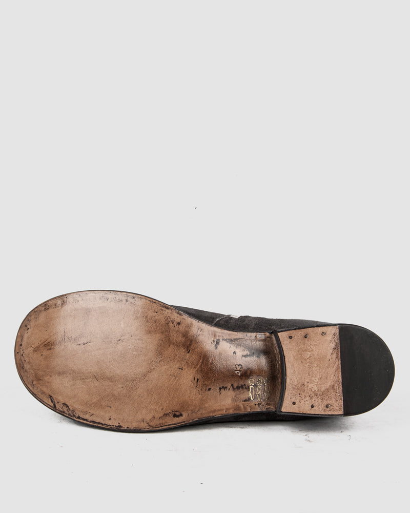 The last conspiracy - Clifford waxed suede mouse - https://stilett.com/