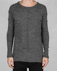 Knitted crew neck sweater grey