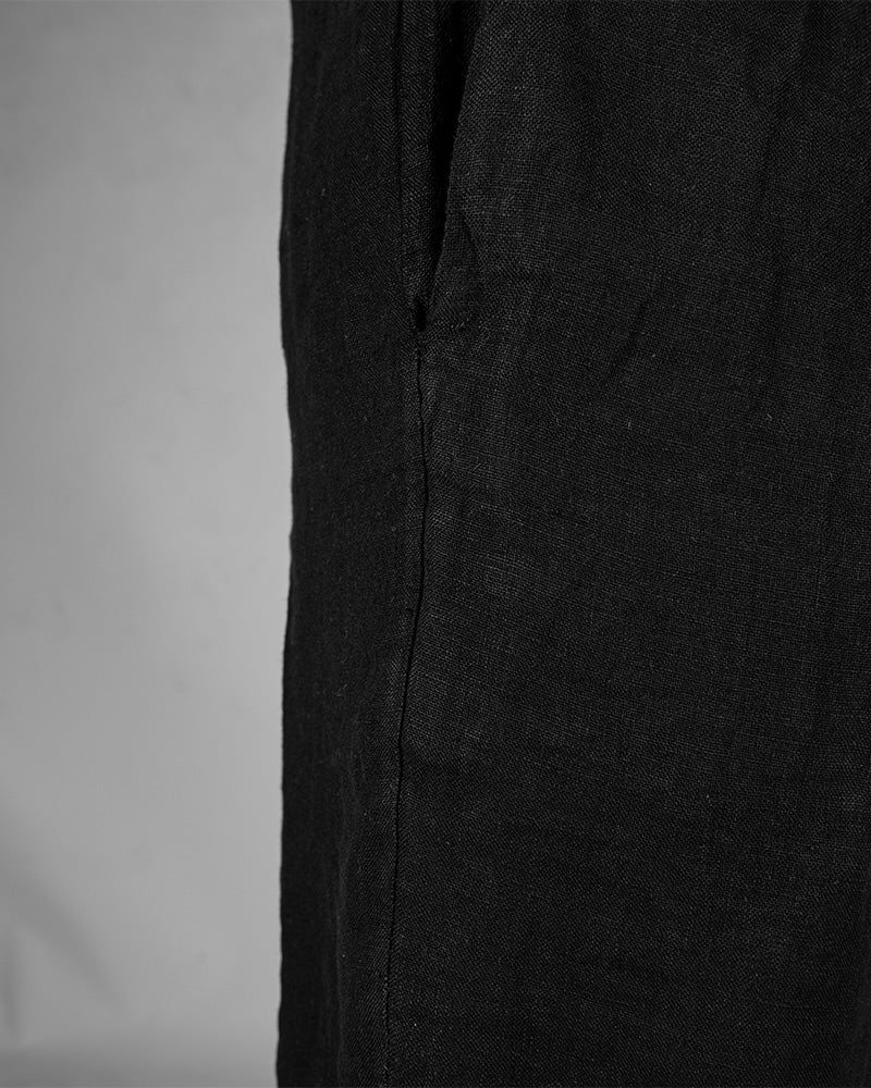 Linen shorts black