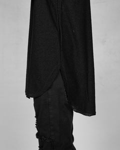 Long back crew neck sweater black