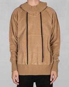 Velvet sweater caramel