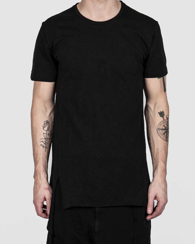 Xagon - Asymmetric real cut tshirt black - Stilett.com