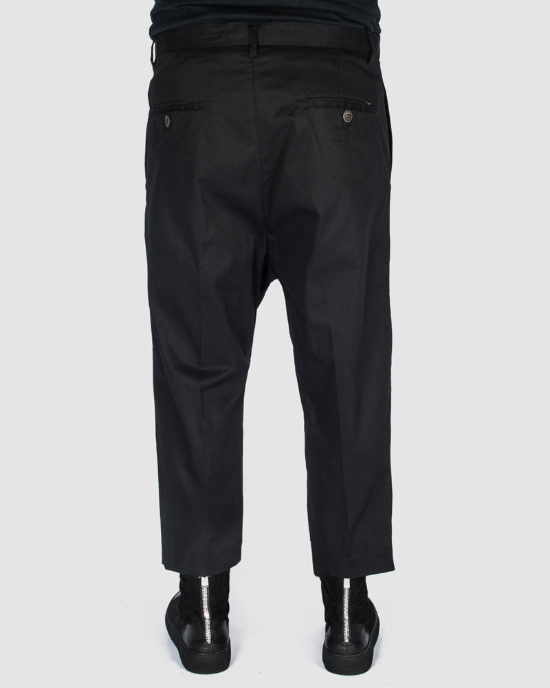 Xagon - Cropped deep crotch pants - https://stilett.com/